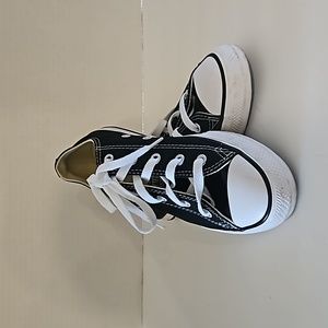Converse | Youth Black White All Star Classic Lace-Up Low-Top  Sz 2.5